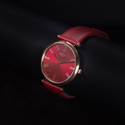 Luxury watch (112.90.164.05): watch face angled view right zoomed out